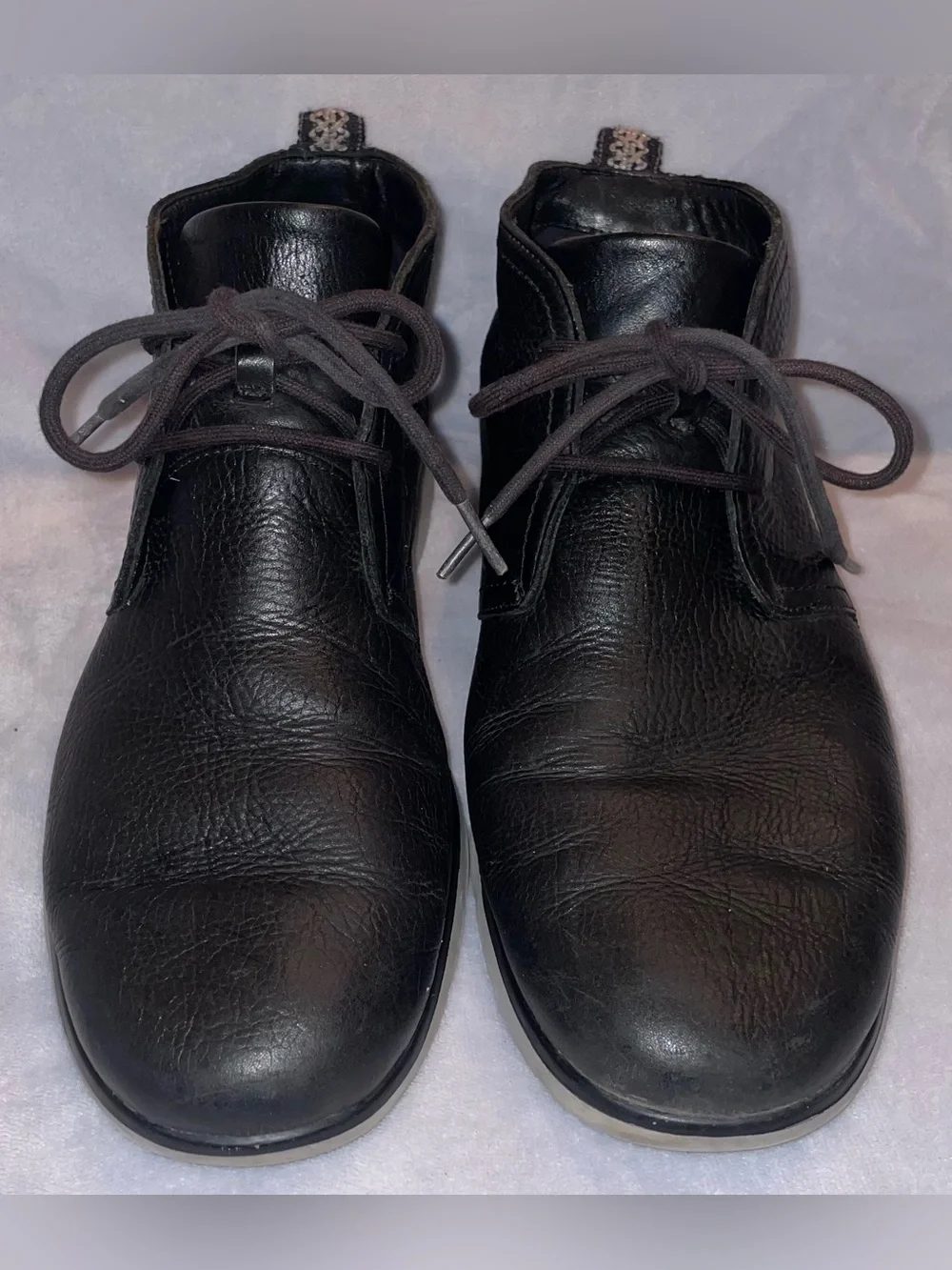 UGG Australia Men Size 12 Black Leather Chukka Boots Lace Up Ankle Shoes 1013234